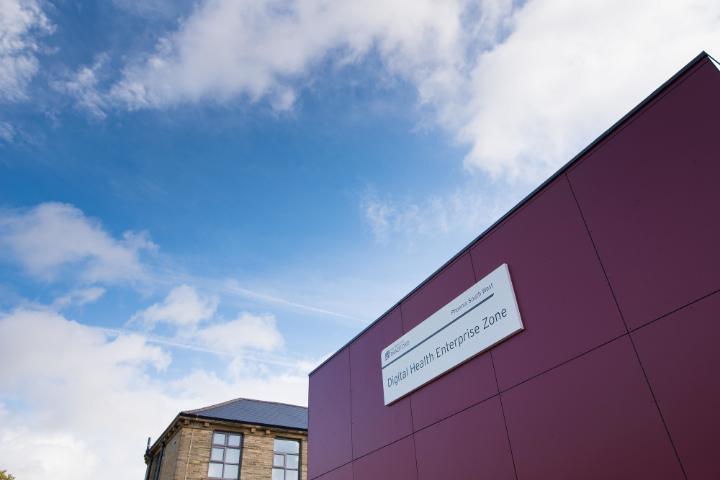 Image with DHEZ Academic building and sign