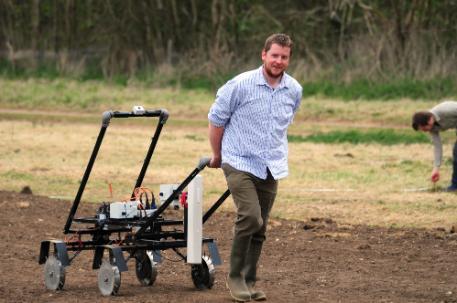 Man geo prospecting using equipment