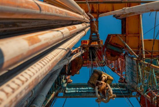 Wire ropes used on oil rigs